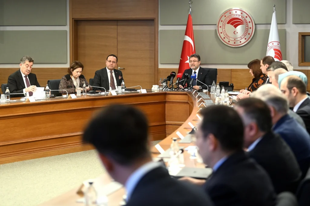 Bakan Yumaklı: Su Kanunu Taslağı Hazır, 2026’da Yasalaşması Hedefleniyor