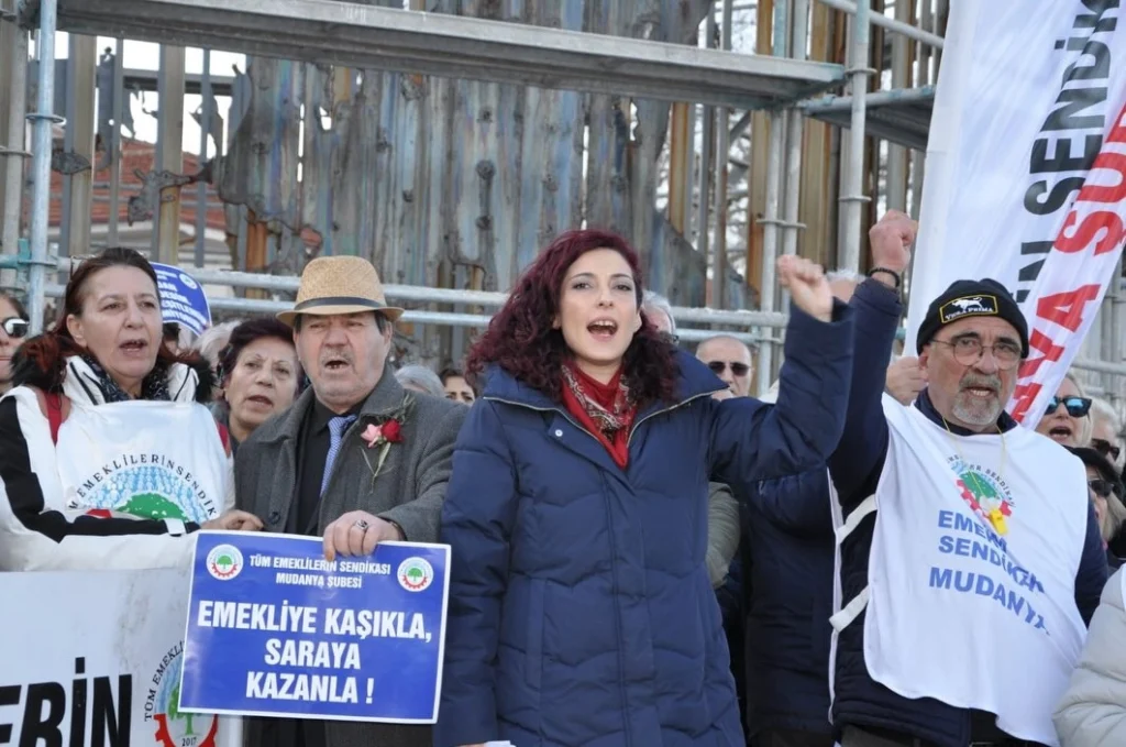 CHP Mudanya: Emeklileri açlığa mahkum ettirmeyeceğiz