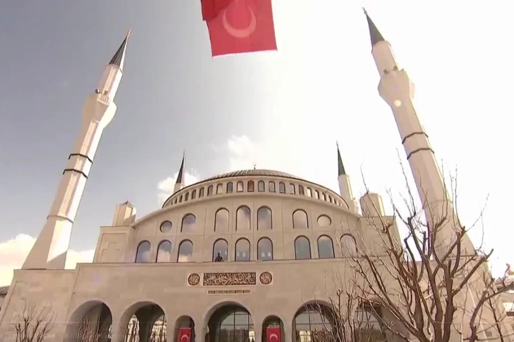 Erdoğan: Değerlerimizi ihya etmeyi sürdüreceğiz