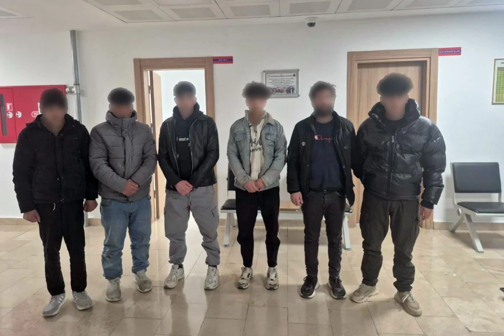 Artvin’de 6 düzensiz göçmen yakalandı!