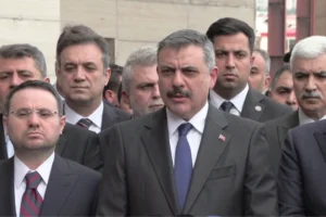 Bakan Çiftçi: 9 can kaybı! Kahramanmaraş’ta eğitime 2 gün ara!