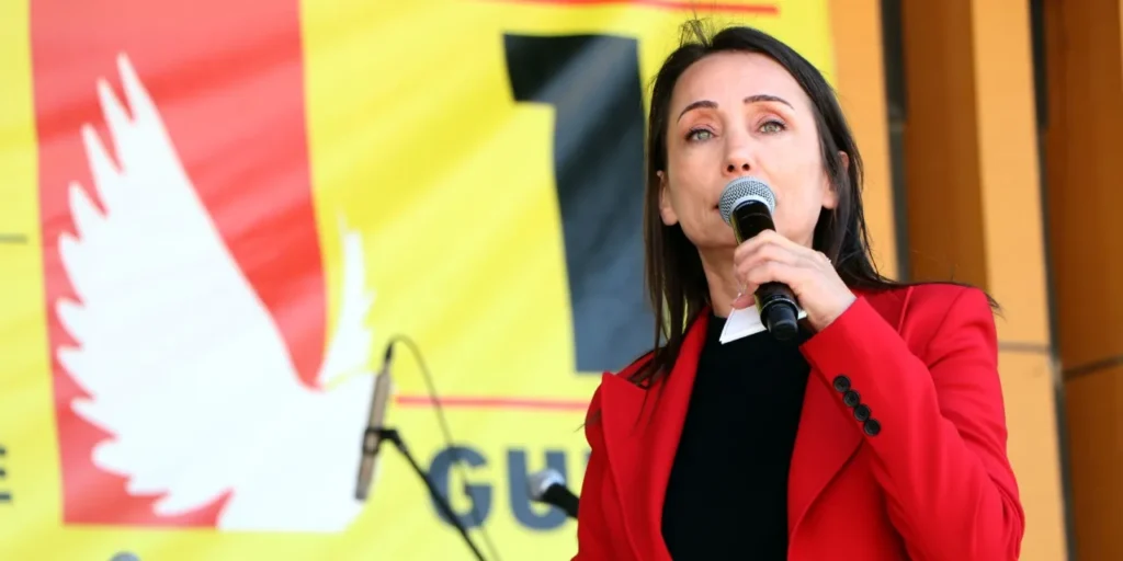 Hatimoğulları’ndan 1 Mayıs’ta Süreç Mesajı: “Tıkanıklıklar Var Ama Barış Nehri Mutlaka Akacak”