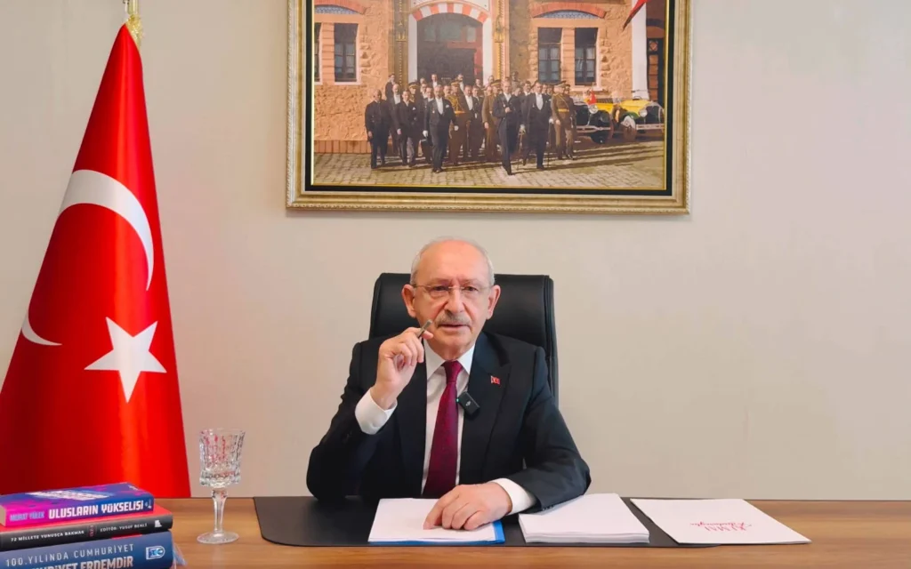 CHP’de “mutlak butlan” kararı sonrası ilk hamle: Kılıçdaroğlu 3 avukatın görevine son verdi