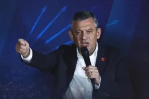 CHP’ye destek ve dayanışma ziyaretleri sürüyor… Özgür Özel: Asla teslim olmayacağız