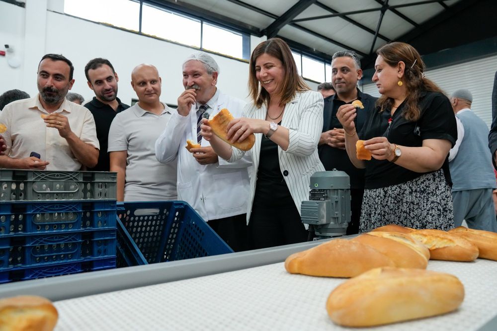 Diyarbakır’da Halk Ekmek Fabrikası açıldı: Günlük 100 bin ekmek üretim kapasitesi