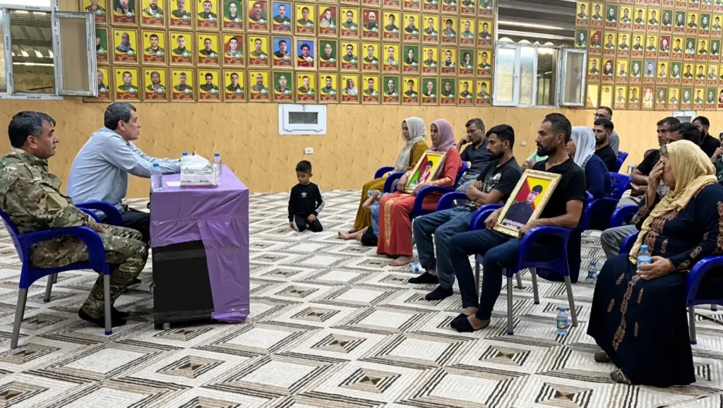 Mazlum Abdi Kobanê’de Ailelerle Buluştu: “Cezaevi Olayının Sorumluları Cezalandırılacak”