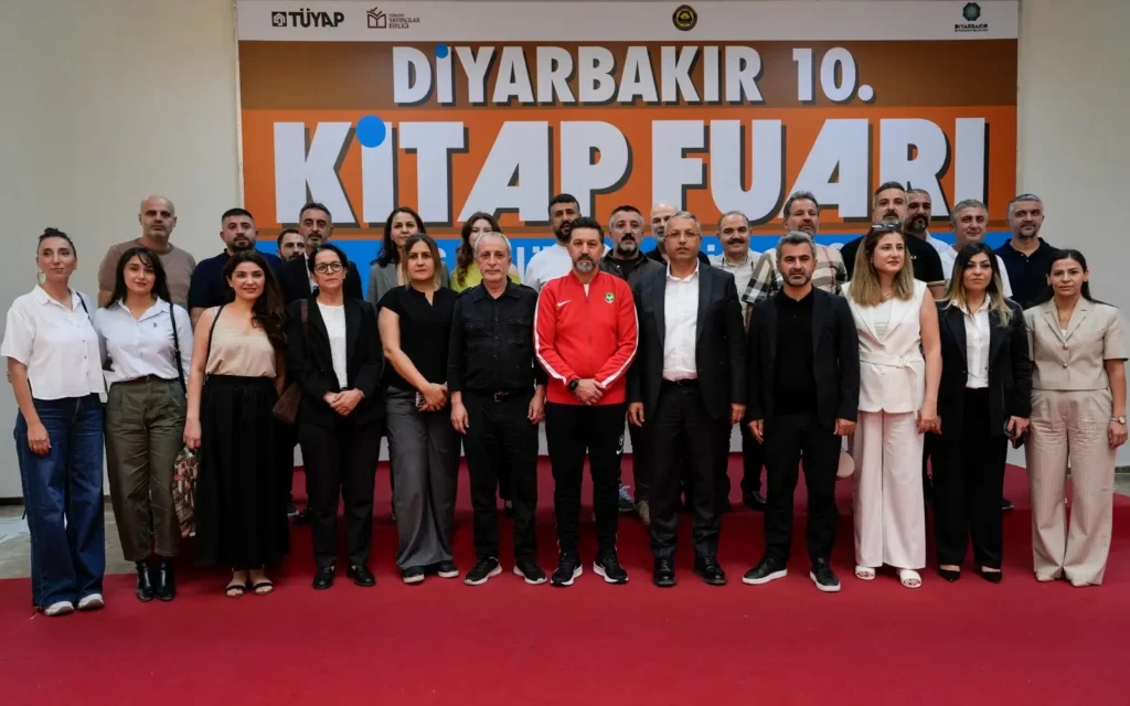 Amedspor’dan Diyarbakır Kitap Fuarı’na ziyaret