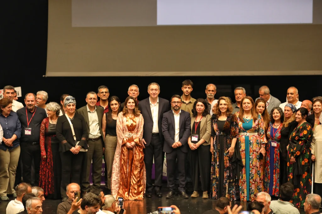 DEM Parti Diyarbakır İl Örgütü’nde yeni yönetim belli oldu