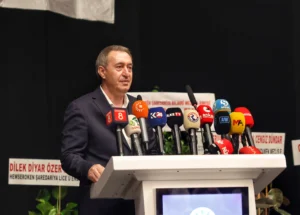 DEM Parti Eş Genel Başkanı Bakırhan’dan Diyarbakır’da süreç mesajı: “Henüz taleplerimizi konuşmadık”