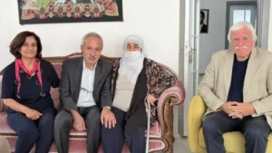 Tahliye Olan Selçuk Mızraklı’dan Sadiye Demirtaş’a Duygusal Ziyaret: “Onun Kokusu Üzerinde Var”