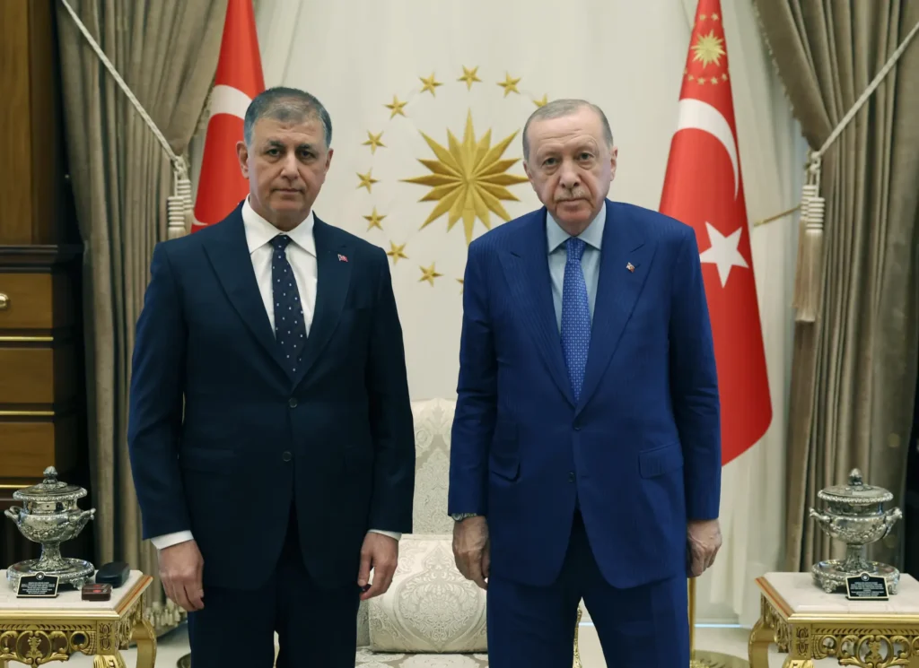 Cemil Tugay AK Parti’ye mi geçiyor? YENİ Parti’den dikkat çeken açıklama