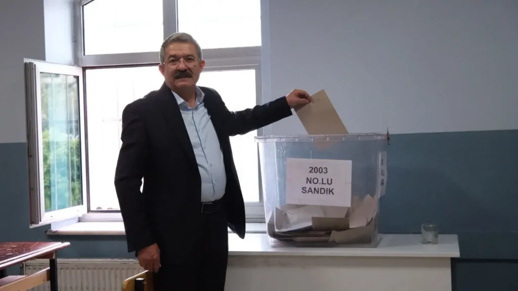 Van TSO seçimlerinde Necdet Takva kazandı: Mavi Liste 10 meslek grubunu aldı