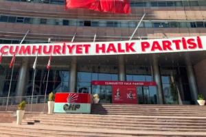 CHP’de 48 kişi ihraç edildi: İşte partiden atılan isimlerin tam listesi