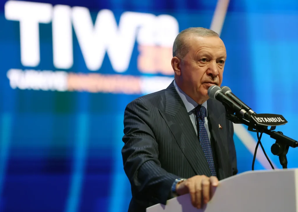 Erdoğan’dan Fon Soruşturmaları Açıklaması: “Sorunu Kontrol Altına Aldık”